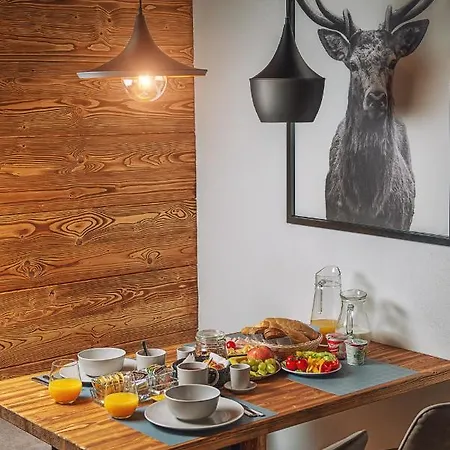 Claudie De Luxe Apartment
